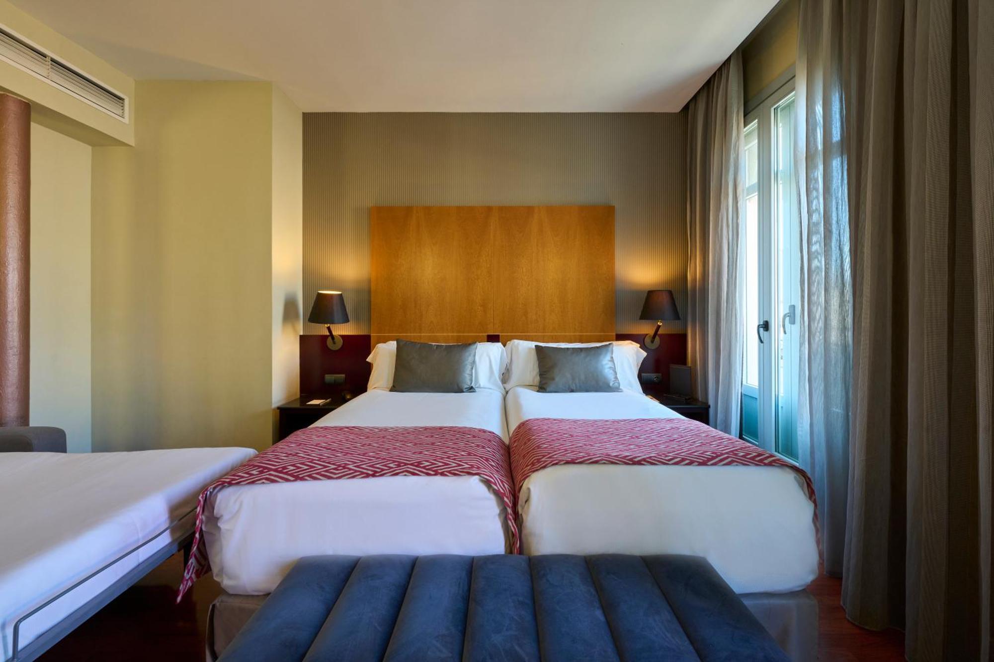 Catalonia El Pilar Otel Zaragoza Oda fotoğraf